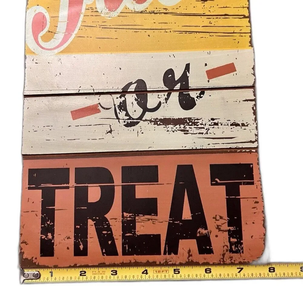 Vintage Halloween Trick or Treat Wooden Distressed Wall Decor Sign 8”x14”x.5”